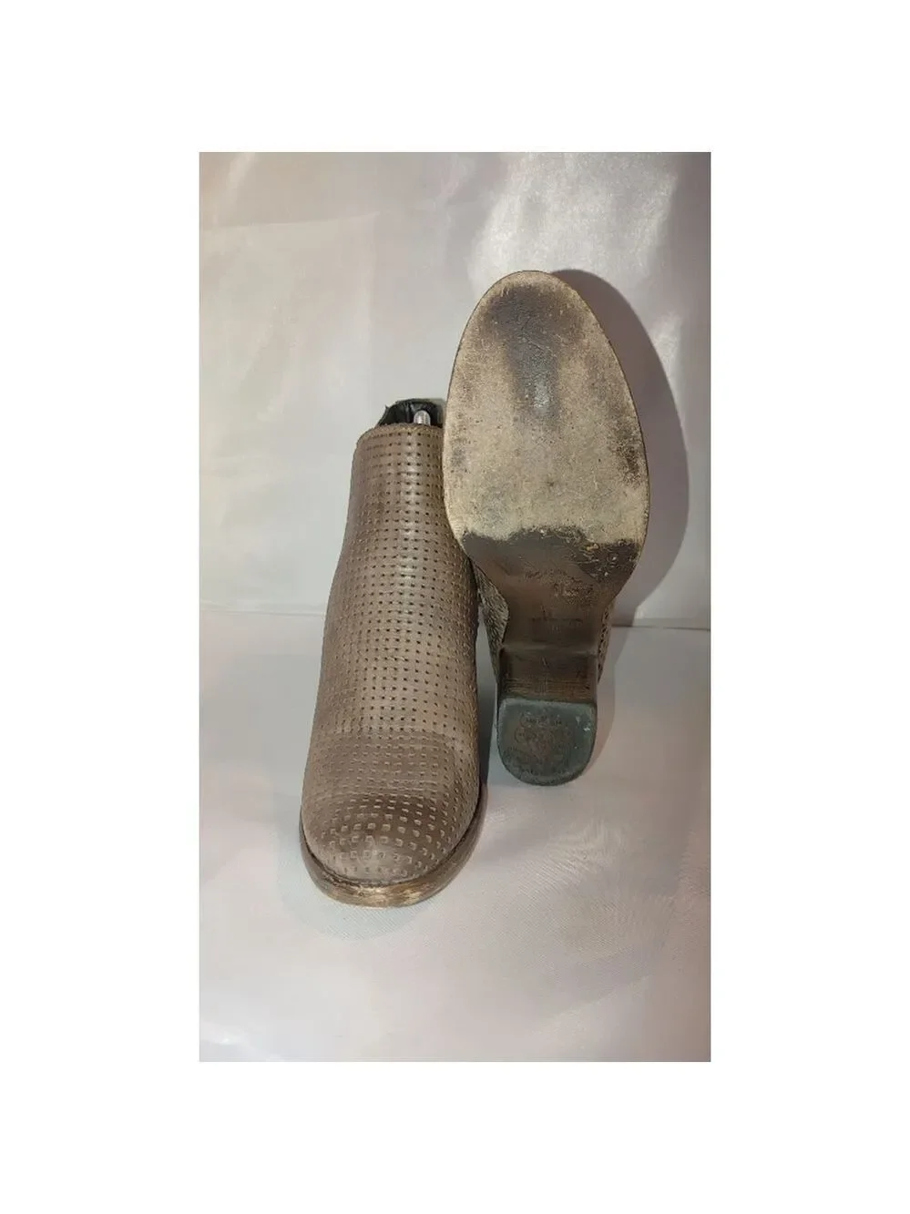 Naughty Monkey Show Stoppa Perforated Leather Booties Size 8M